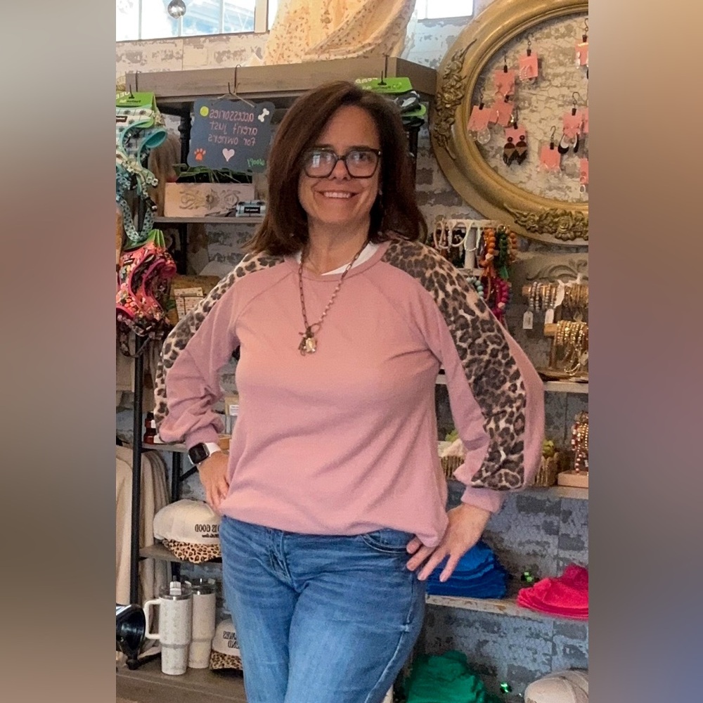 NEW! Leopard Sleeve Pink Top